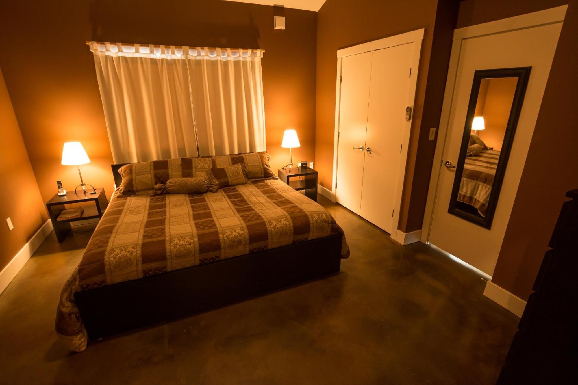 Crooked Tree Guest Suites Penticton Exterior photo
